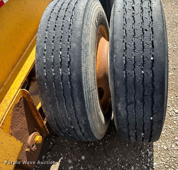 image for item EM2041 2006 Trail King Industries TK110HDG lowboy equipment trailer