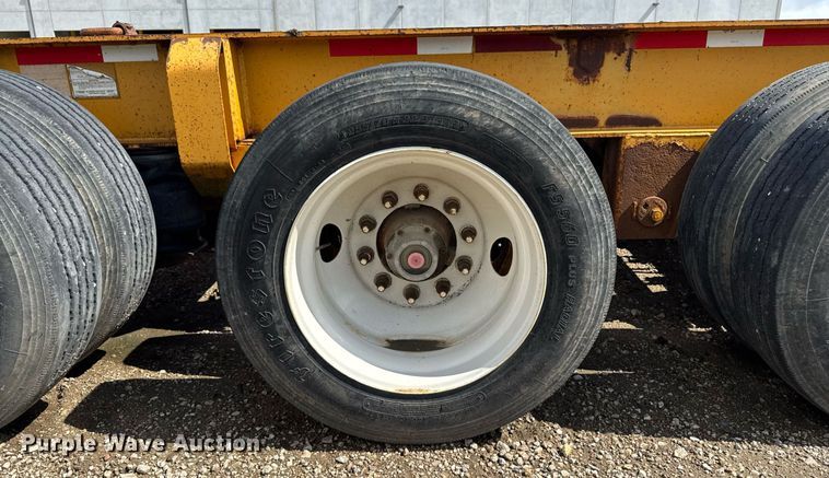 image for item EM2041 2006 Trail King Industries TK110HDG lowboy equipment trailer