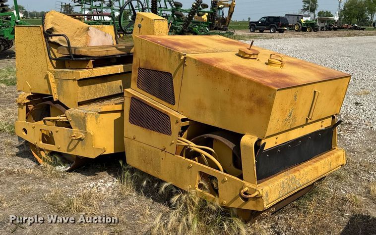 image for item EM2042 Rex SP400 double drum vibratory roller