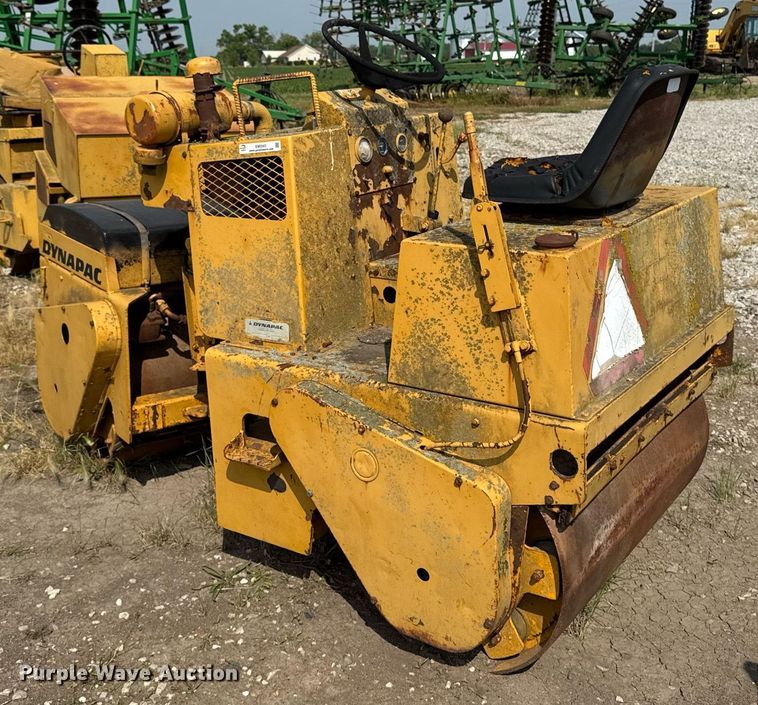 image for item EM2043 Dynapac CC10 double drum roller