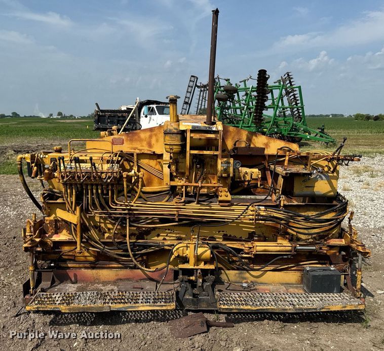 image for item EM2044 Leeboy L900 paver