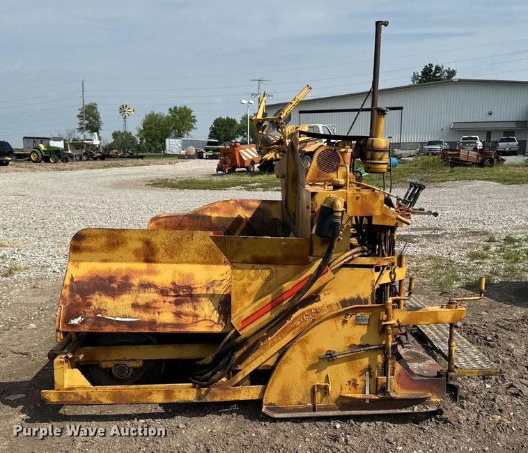 image for item EM2044 Leeboy L900 paver