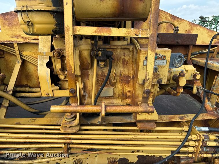 image for item EM2044 Leeboy L900 paver