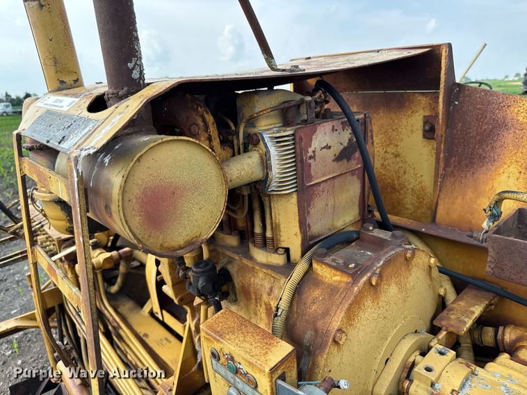 image for item EM2044 Leeboy L900 paver