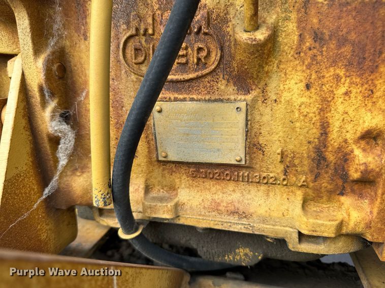 image for item EM2044 Leeboy L900 paver