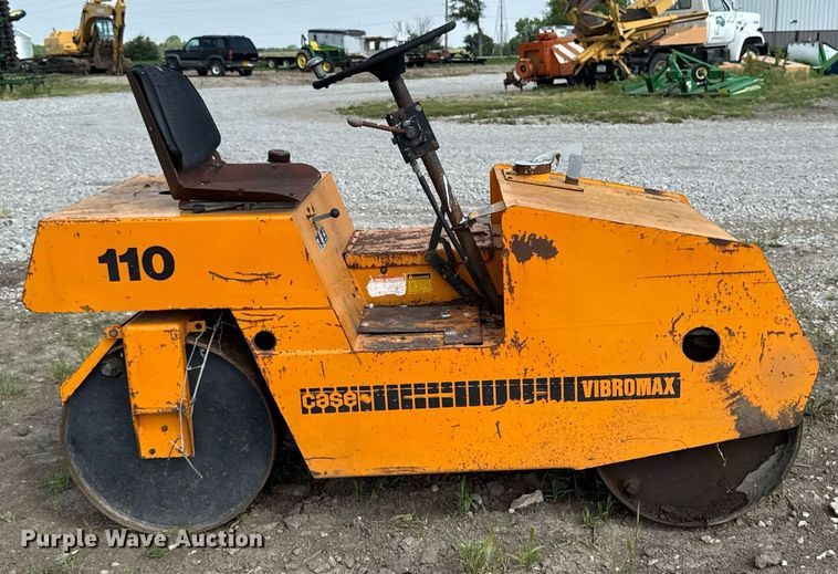 image for item EM2045 Case 110 double drum roller