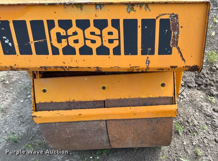 image for item EM2045 Case 110 double drum roller