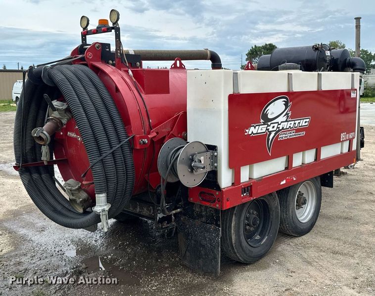 image for item EM2054 2021 Ring-O-Matic 850 HI CFM vacuum excavator