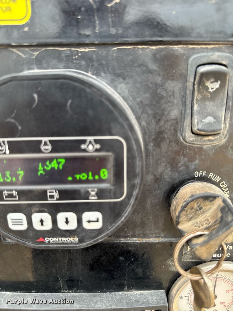 image for item EM2054 2021 Ring-O-Matic 850 HI CFM vacuum excavator