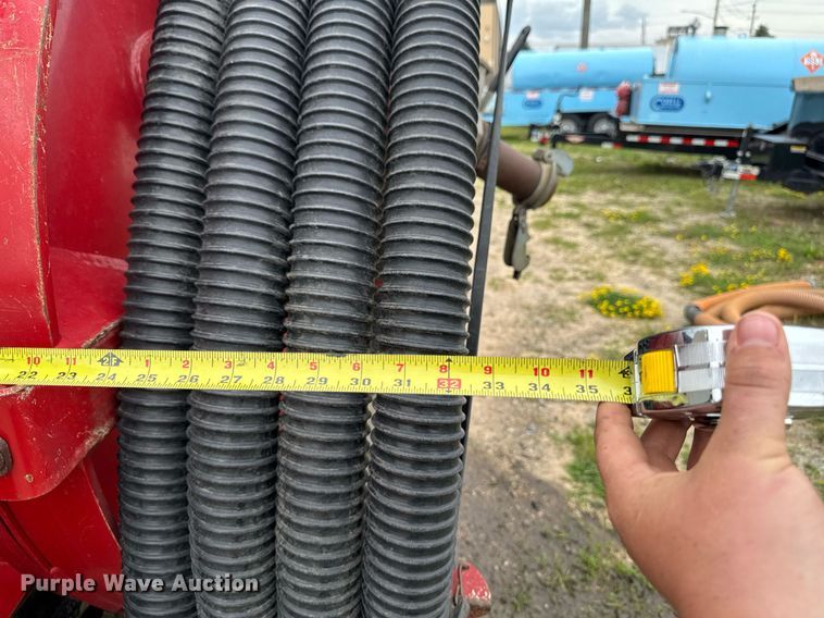 image for item EM2054 2021 Ring-O-Matic 850 HI CFM vacuum excavator