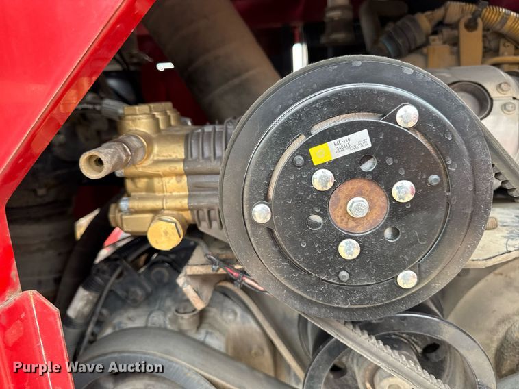 image for item EM2054 2021 Ring-O-Matic 850 HI CFM vacuum excavator