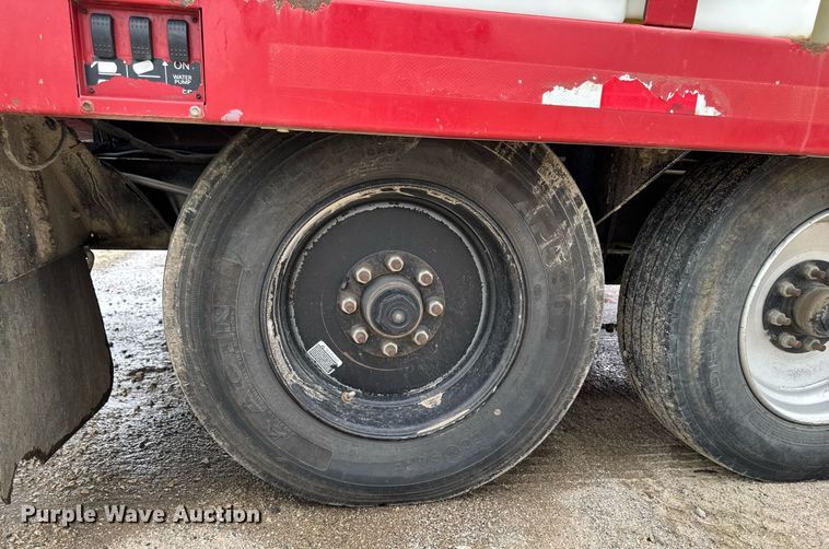 image for item EM2054 2021 Ring-O-Matic 850 HI CFM vacuum excavator