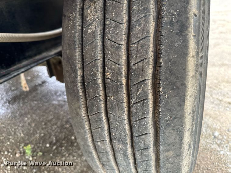 image for item EM2054 2021 Ring-O-Matic 850 HI CFM vacuum excavator