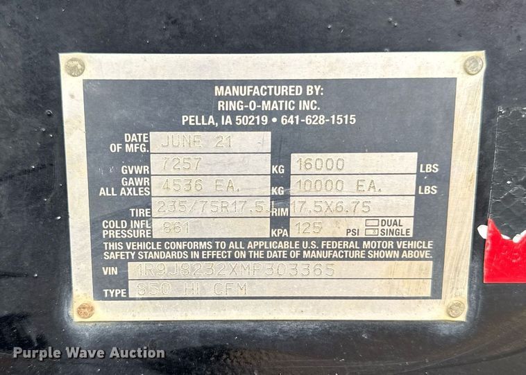 image for item EM2054 2021 Ring-O-Matic 850 HI CFM vacuum excavator