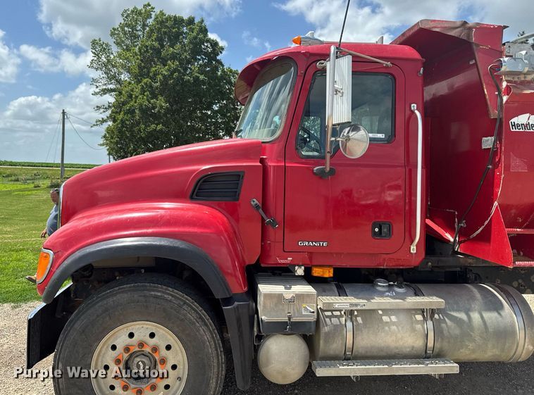 image for item EM2078 2007 Mack CV713 Granite dump truck