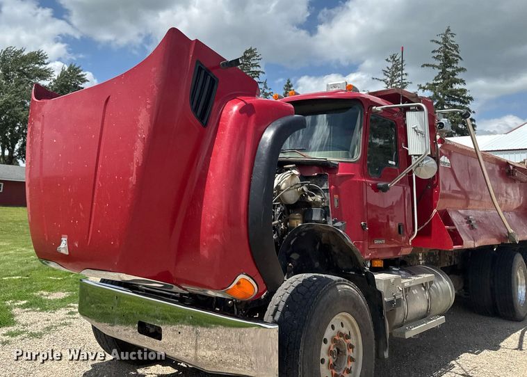 image for item EM2078 2007 Mack CV713 Granite dump truck