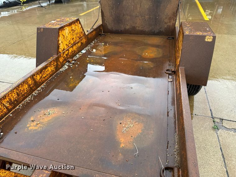 image for item EM2085 2016 Redi-haul tilt deck utility trailer