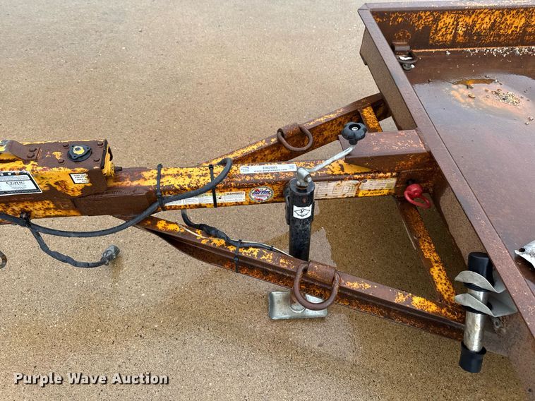 image for item EM2085 2016 Redi-haul tilt deck utility trailer