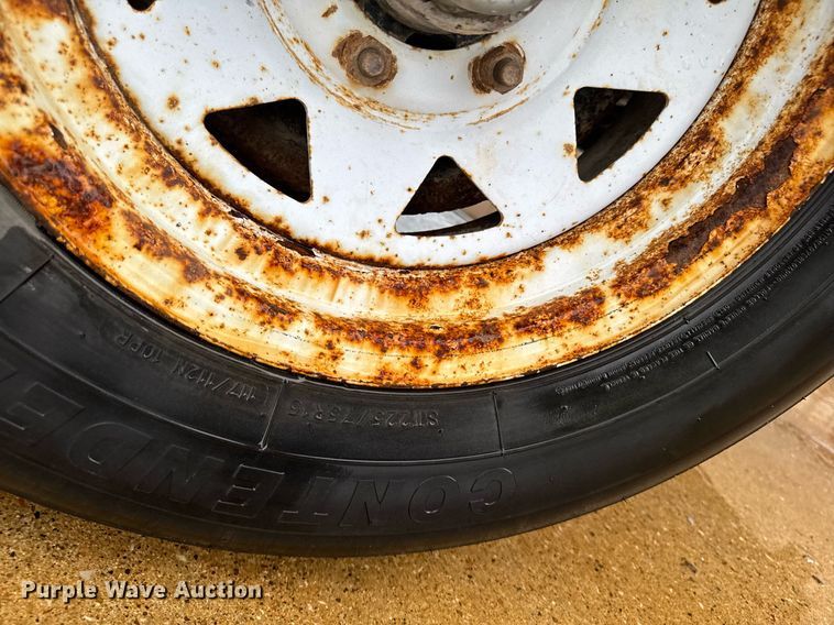 image for item EM2085 2016 Redi-haul tilt deck utility trailer