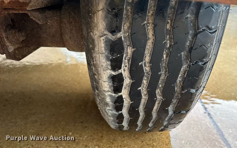 image for item EM2085 2016 Redi-haul tilt deck utility trailer