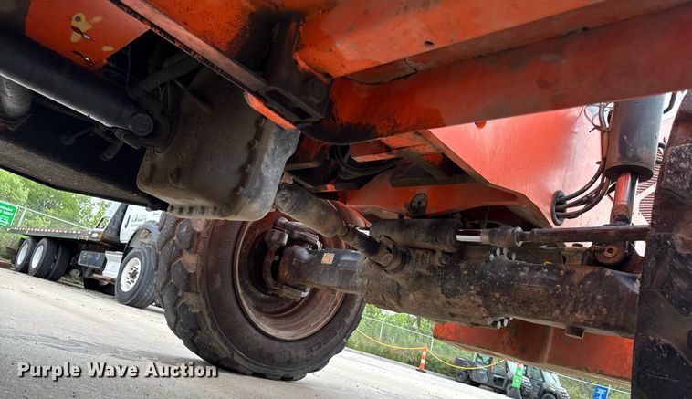 image for item EM2086 2015 JLG 10054 telehandler