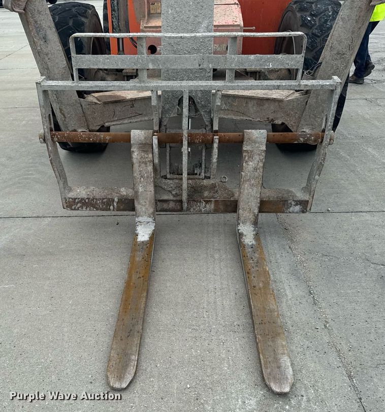 image for item EM2086 2015 JLG 10054 telehandler