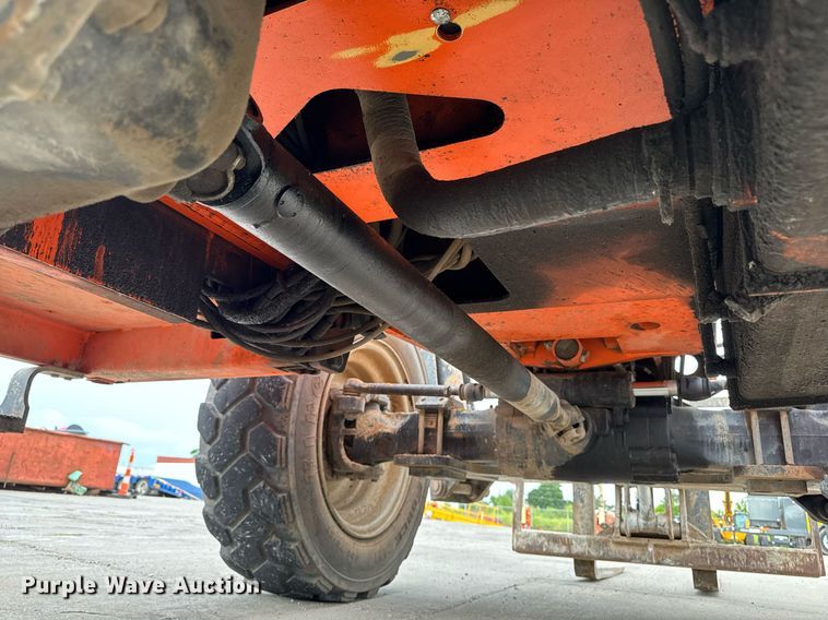 image for item EM2086 2015 JLG 10054 telehandler