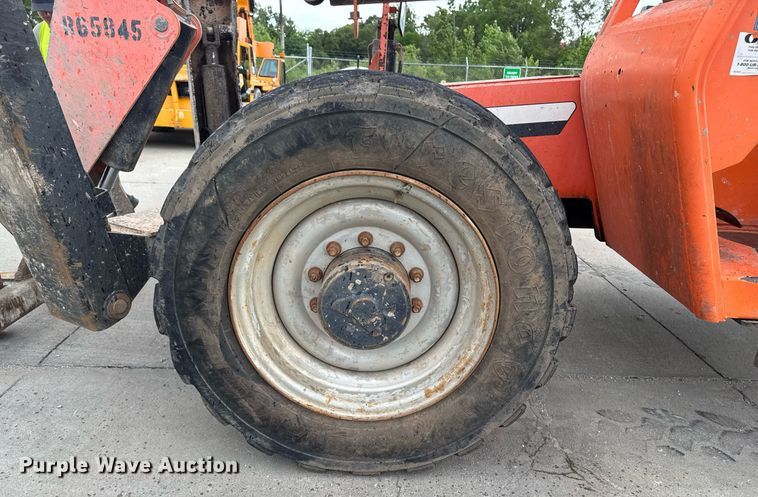 image for item EM2086 2015 JLG 10054 telehandler