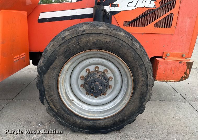 image for item EM2086 2015 JLG 10054 telehandler