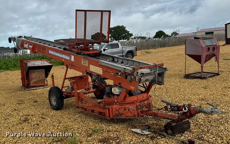 image for item EM2089 Bocker HD-36K construction lifts