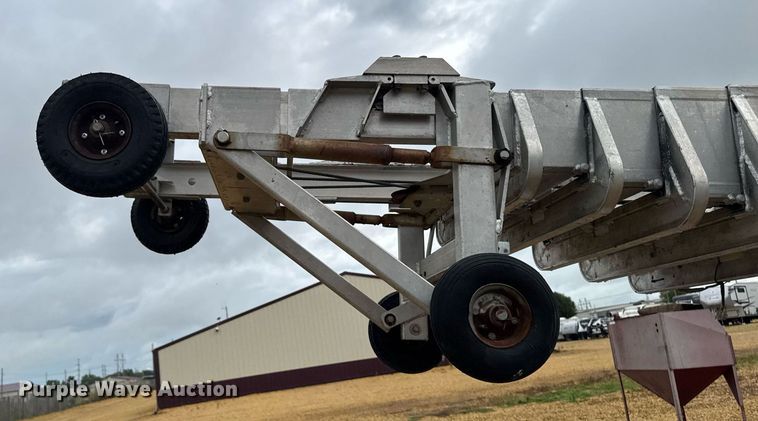 image for item EM2089 Bocker HD-36K construction lifts