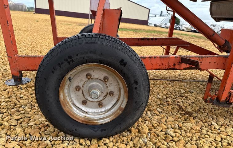 image for item EM2089 Bocker HD-36K construction lifts