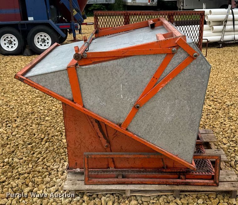 image for item EM2089 Bocker HD-36K construction lifts