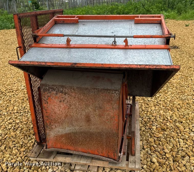 image for item EM2089 Bocker HD-36K construction lifts