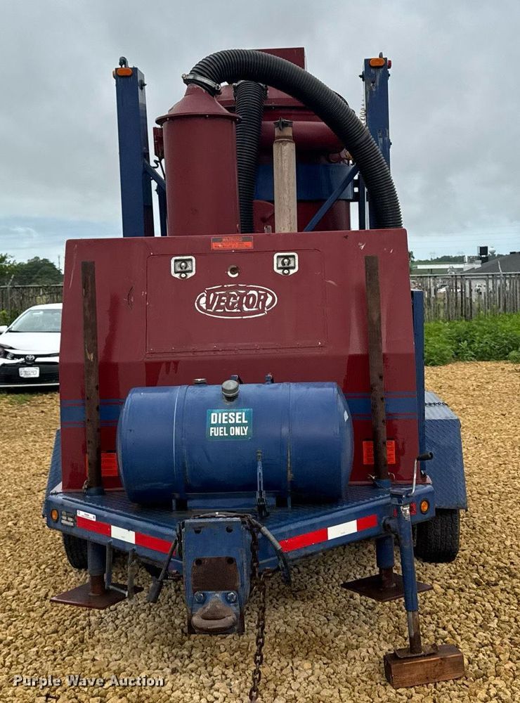 image for item EM2090 2001 Vector 07029 vacuum excavator