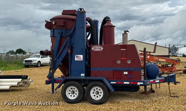 image for item EM2090 2001 Vector 07029 vacuum excavator