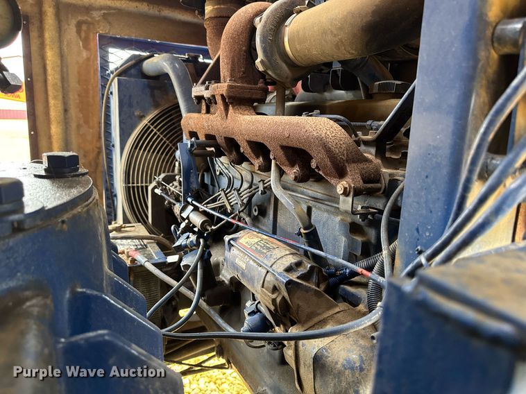 image for item EM2090 2001 Vector 07029 vacuum excavator