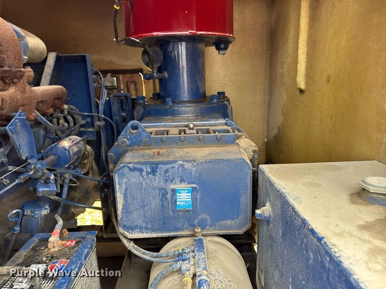 image for item EM2090 2001 Vector 07029 vacuum excavator