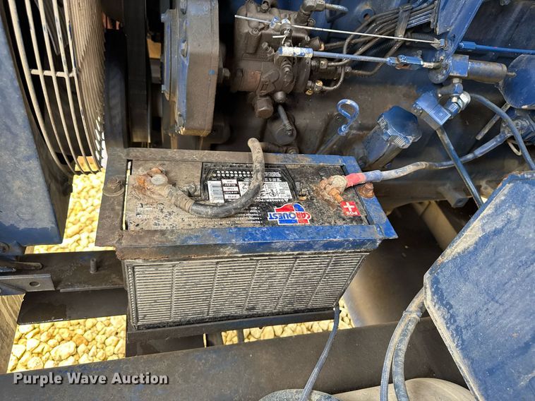 image for item EM2090 2001 Vector 07029 vacuum excavator