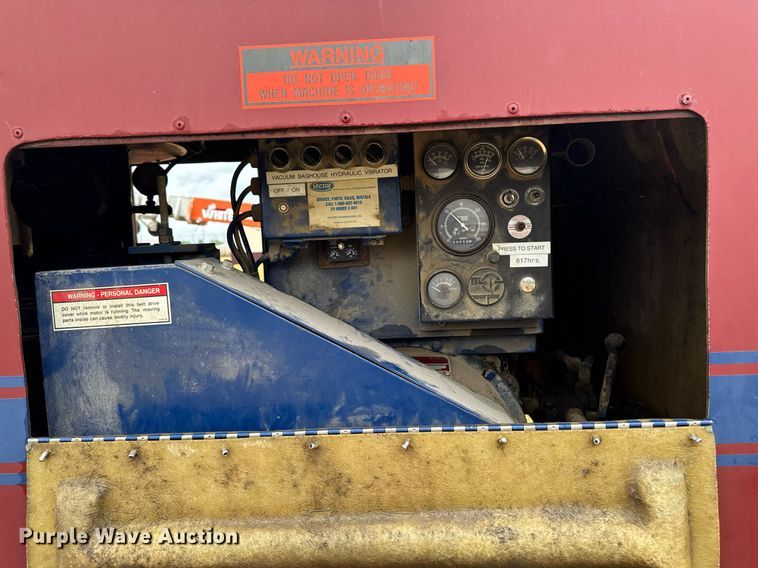 image for item EM2090 2001 Vector 07029 vacuum excavator