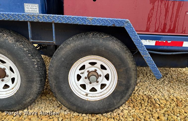 image for item EM2090 2001 Vector 07029 vacuum excavator