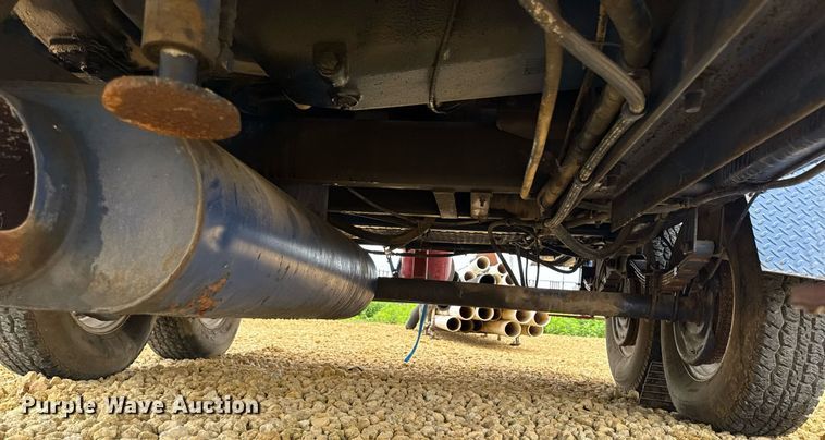 image for item EM2090 2001 Vector 07029 vacuum excavator