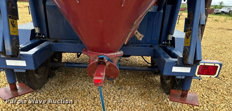 image for item EM2090 2001 Vector 07029 vacuum excavator