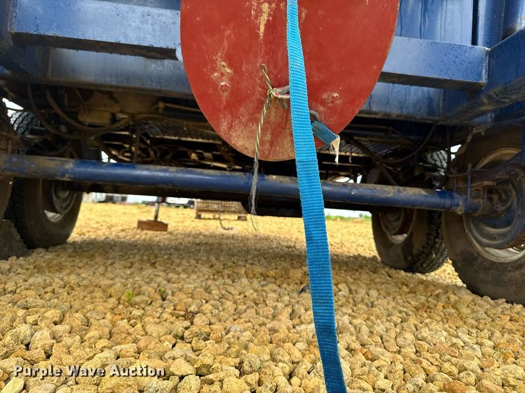 image for item EM2090 2001 Vector 07029 vacuum excavator