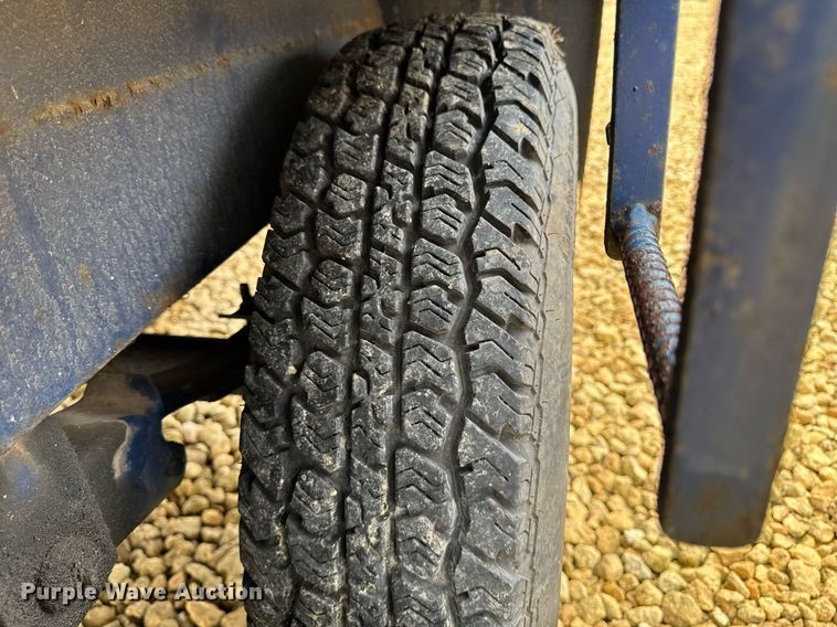 image for item EM2090 2001 Vector 07029 vacuum excavator