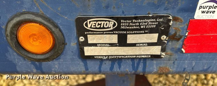 image for item EM2090 2001 Vector 07029 vacuum excavator
