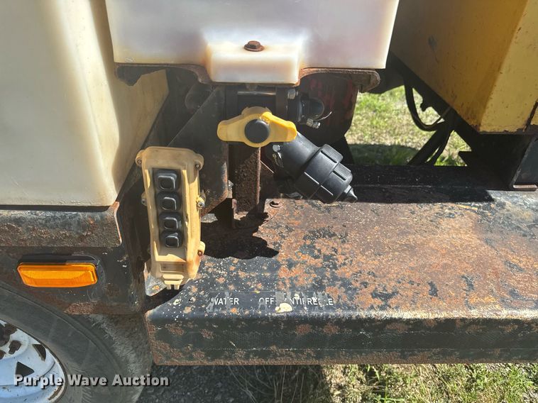 image for item EM2094 2001 Vermeer LP 555 SDT vacuum excavator