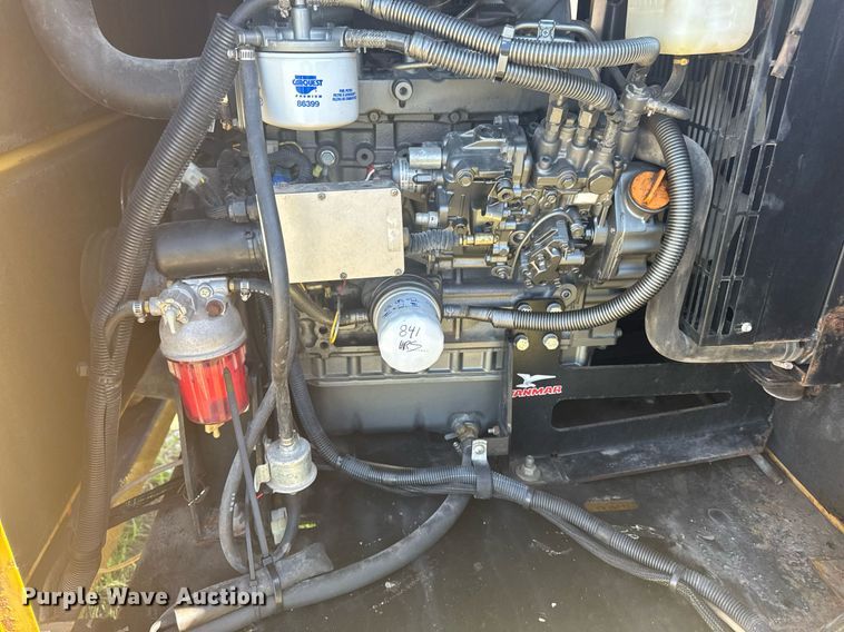 image for item EM2094 2001 Vermeer LP 555 SDT vacuum excavator