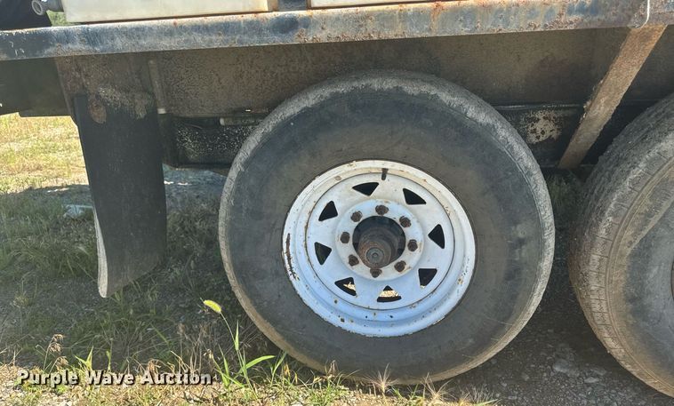 image for item EM2094 2001 Vermeer LP 555 SDT vacuum excavator