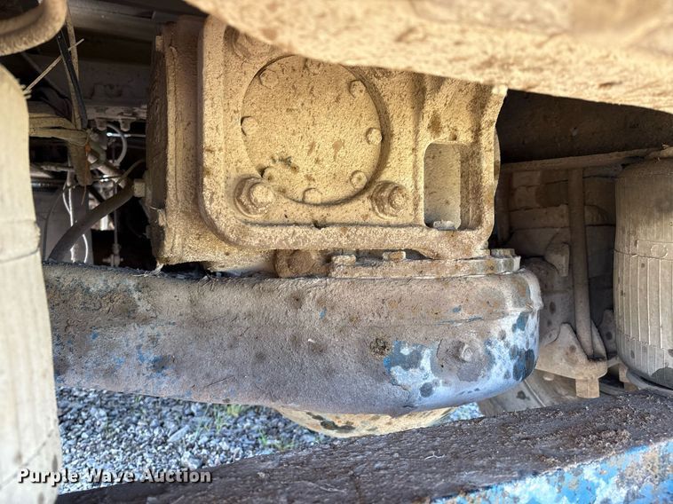 image for item EM2604 2000 Mack CH613 dump truck